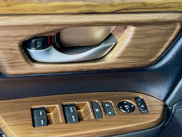 used 2018 Honda CR-V car, priced at $19,650