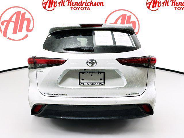 used 2023 Toyota Highlander car, priced at $37,621