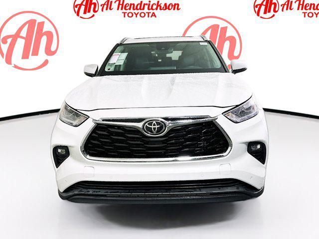 used 2023 Toyota Highlander car, priced at $37,621