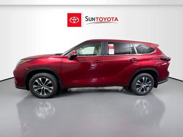 new 2025 Toyota Highlander car, priced at $47,158