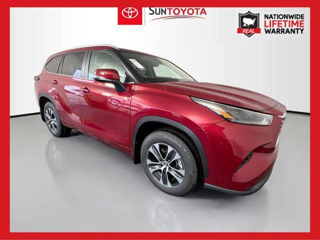 new 2025 Toyota Highlander car, priced at $47,158