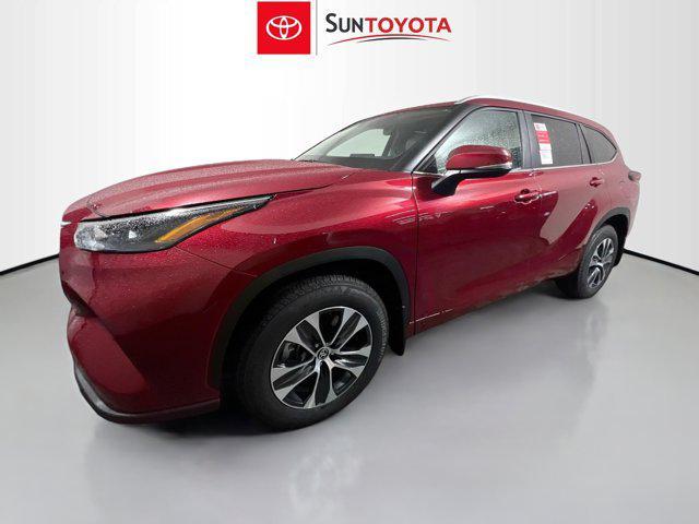 new 2025 Toyota Highlander car, priced at $47,158
