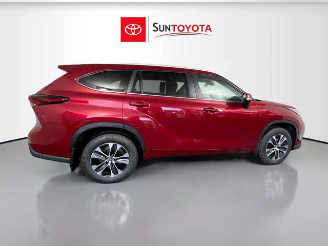 new 2025 Toyota Highlander car, priced at $47,158