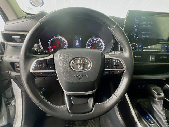 used 2022 Toyota Highlander car, priced at $30,345