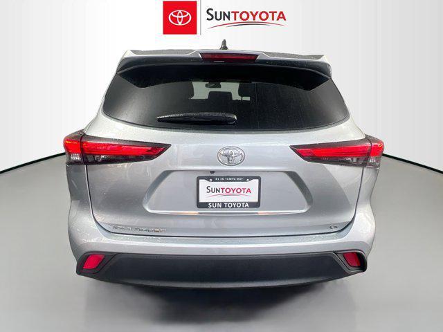 used 2022 Toyota Highlander car, priced at $30,345