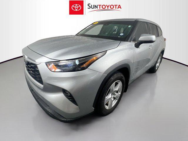 used 2022 Toyota Highlander car, priced at $30,345