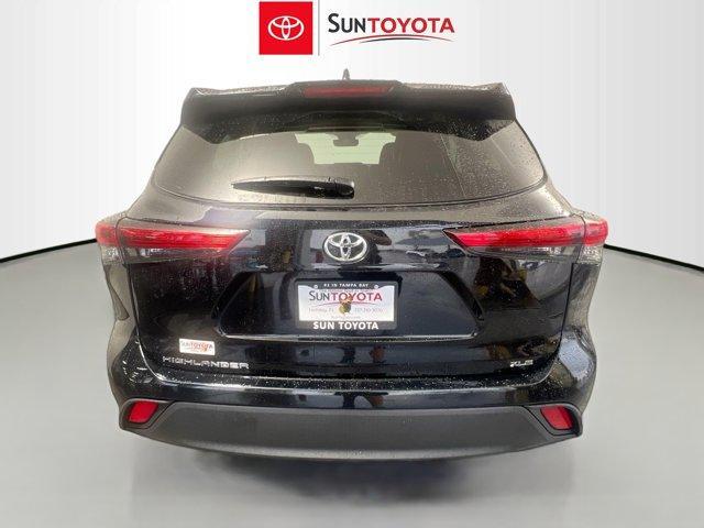 used 2022 Toyota Highlander car, priced at $30,765