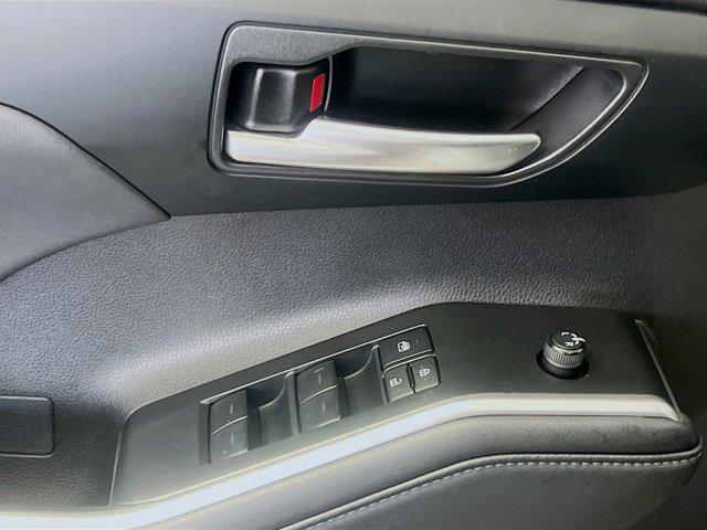 used 2024 Toyota Highlander car, priced at $40,678