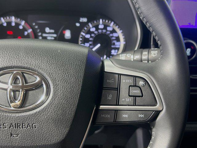 used 2024 Toyota Highlander car, priced at $40,678