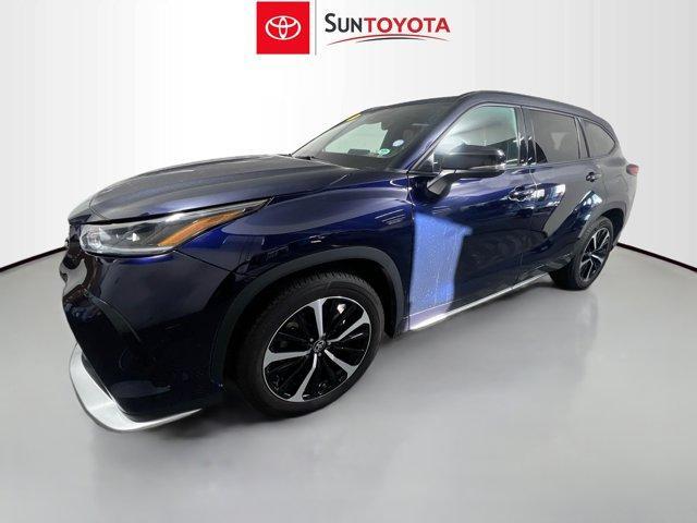 used 2021 Toyota Highlander car, priced at $28,989