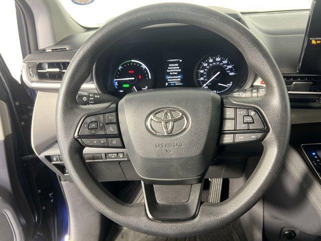 used 2022 Toyota Sienna car, priced at $35,580