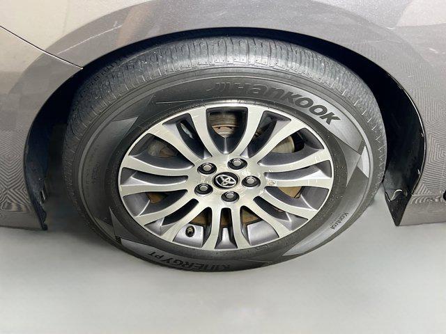 used 2018 Toyota Sienna car, priced at $24,100