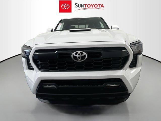 new 2024 Toyota Tacoma Hybrid car