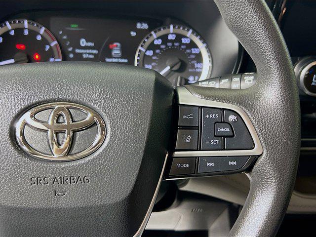 used 2023 Toyota Highlander car, priced at $30,986