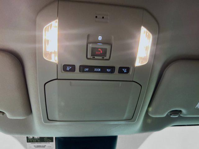 used 2023 Toyota Highlander car, priced at $30,986
