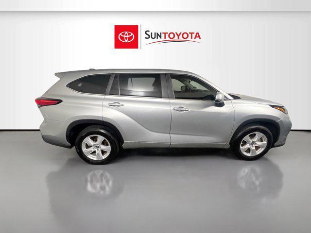 used 2023 Toyota Highlander car, priced at $35,988
