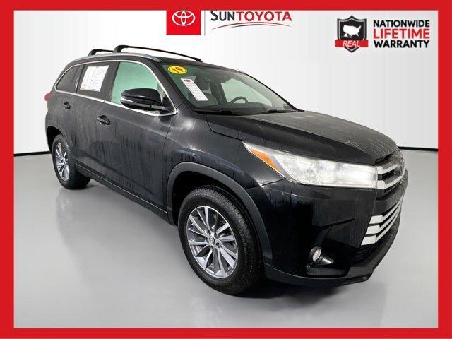 used 2019 Toyota Highlander car, priced at $25,757