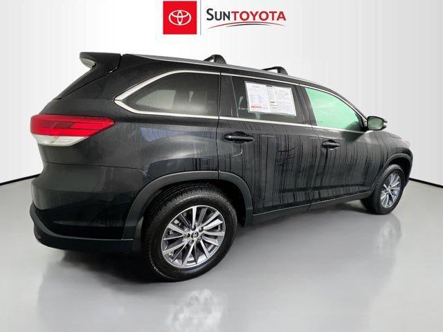 used 2019 Toyota Highlander car, priced at $25,757