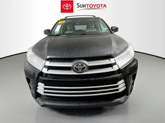 used 2019 Toyota Highlander car, priced at $25,757