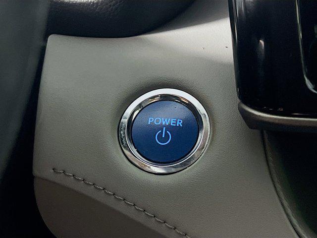 used 2022 Toyota Highlander Hybrid car, priced at $31,906