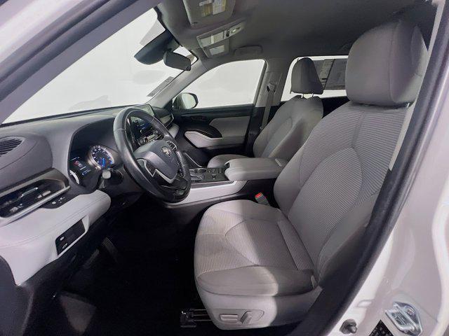 used 2022 Toyota Highlander Hybrid car, priced at $31,906