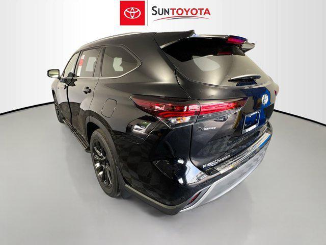 new 2025 Toyota Highlander Hybrid car, priced at $60,937