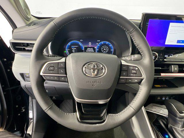 new 2025 Toyota Highlander Hybrid car, priced at $60,937