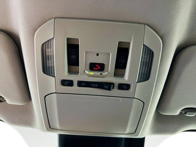 new 2025 Toyota Highlander Hybrid car, priced at $60,937