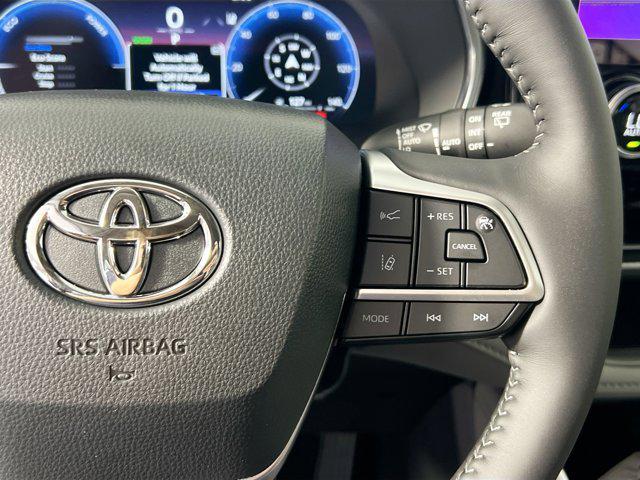 new 2025 Toyota Highlander Hybrid car, priced at $60,937