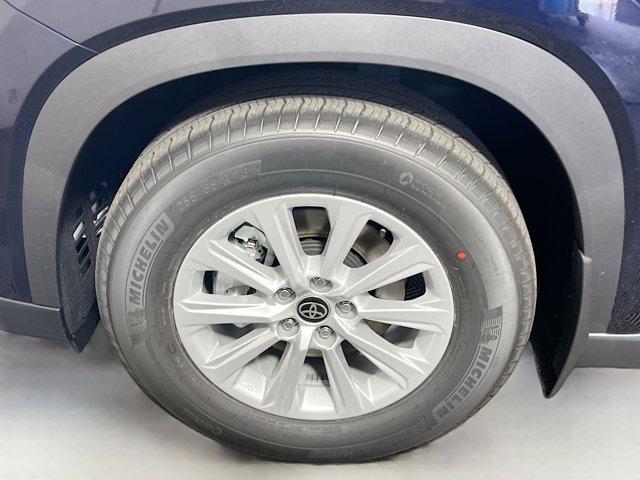 new 2025 Toyota Grand Highlander Hybrid car, priced at $51,156