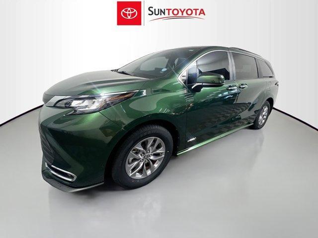 used 2021 Toyota Sienna car, priced at $37,469