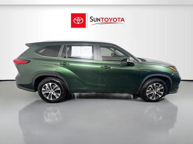 used 2023 Toyota Highlander car, priced at $31,998