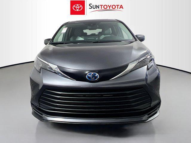 new 2025 Toyota Sienna car, priced at $43,534