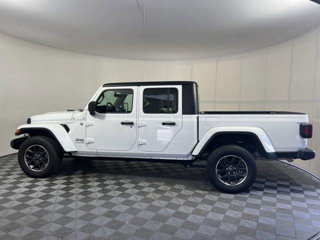 used 2023 Jeep Gladiator car, priced at $31,398