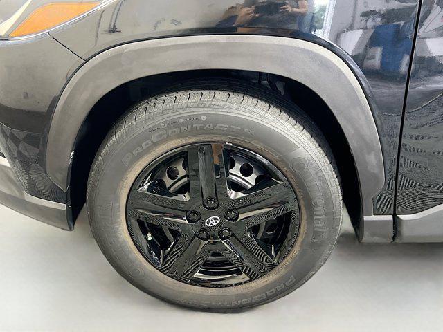 used 2022 Toyota Corolla Cross car, priced at $21,900