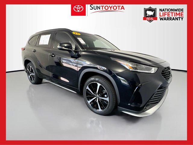 used 2022 Toyota Highlander car, priced at $36,155