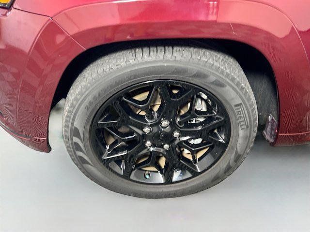 used 2021 Jeep Grand Cherokee car, priced at $27,410