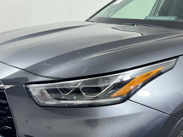 new 2025 Toyota Highlander Hybrid car, priced at $57,902