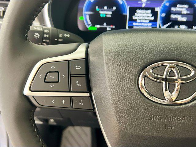 new 2025 Toyota Highlander Hybrid car, priced at $57,902