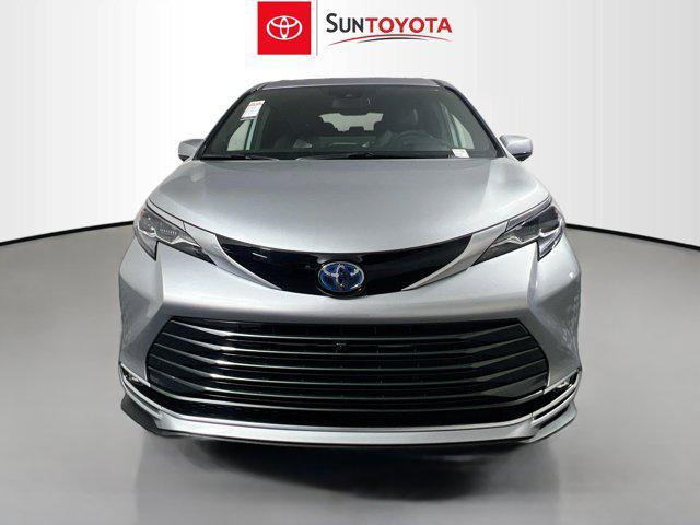 new 2025 Toyota Sienna car, priced at $60,917