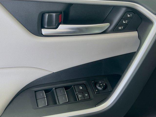 new 2025 Toyota RAV4 car, priced at $39,542