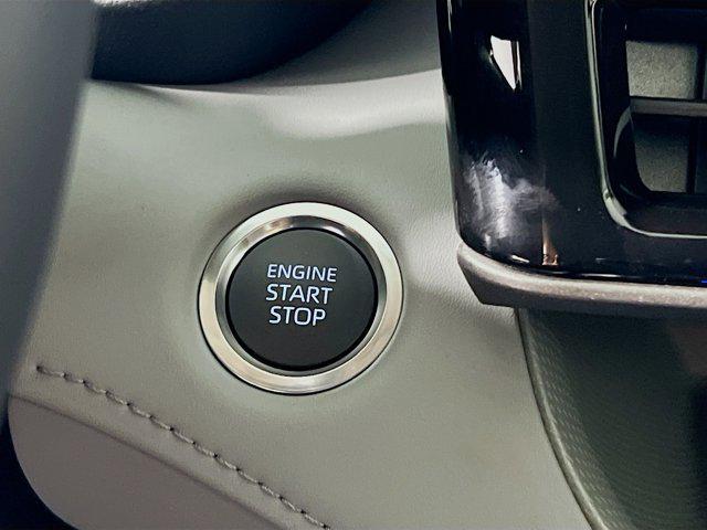 new 2025 Toyota Highlander car, priced at $45,997