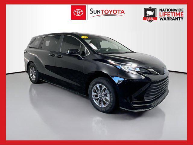 used 2022 Toyota Sienna car, priced at $31,659