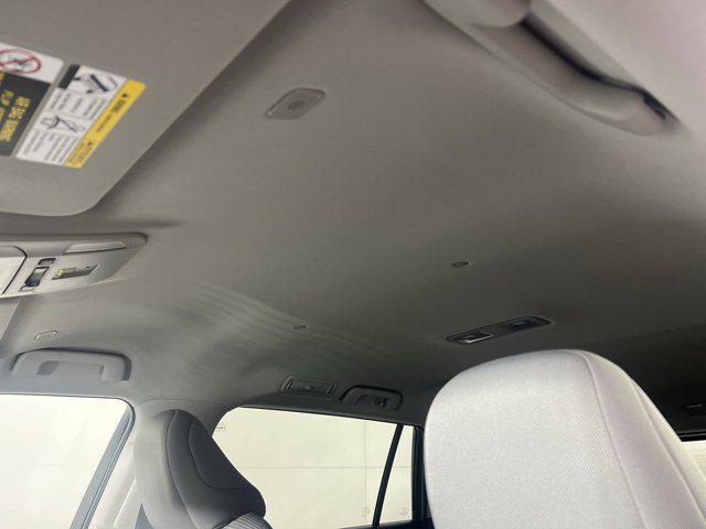 used 2024 Toyota Highlander car, priced at $33,992