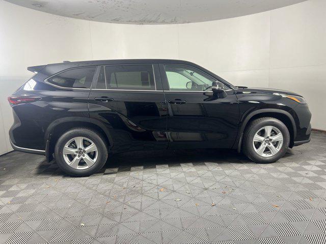 used 2024 Toyota Highlander car, priced at $33,992
