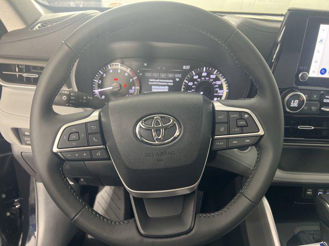 used 2024 Toyota Highlander car, priced at $33,992