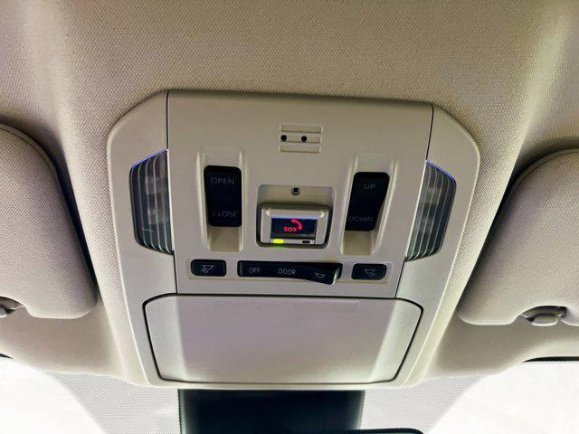 used 2023 Toyota Highlander car, priced at $33,960