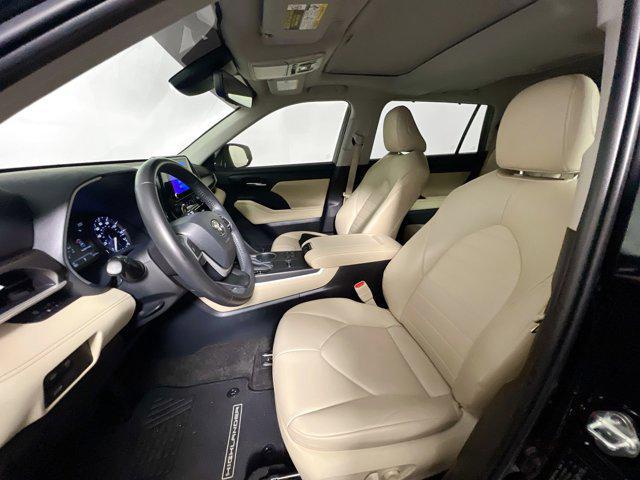 used 2023 Toyota Highlander car, priced at $33,960