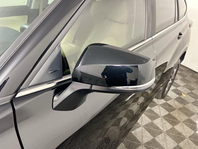 used 2023 Toyota Highlander car, priced at $33,960