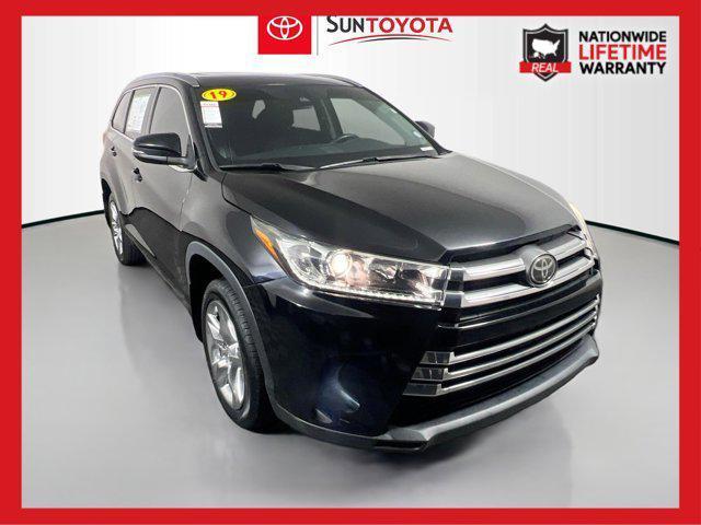 used 2019 Toyota Highlander car, priced at $26,979